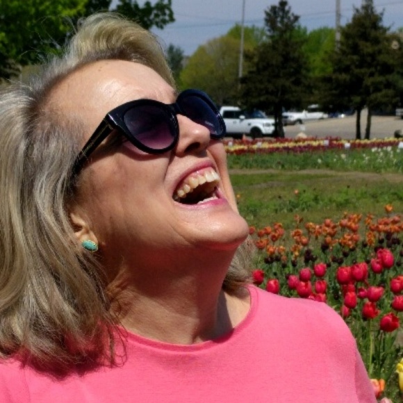 Meet your Posher, Barbara - Picture 1 of 1